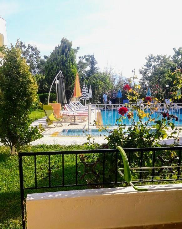 Melodi Club Apart Давутлар Екстериор снимка
