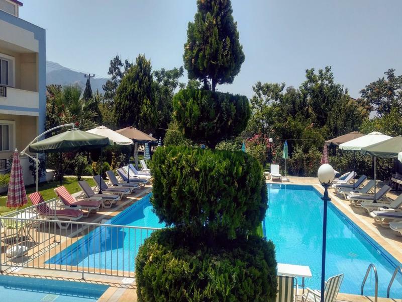 Melodi Club Apart Давутлар Екстериор снимка
